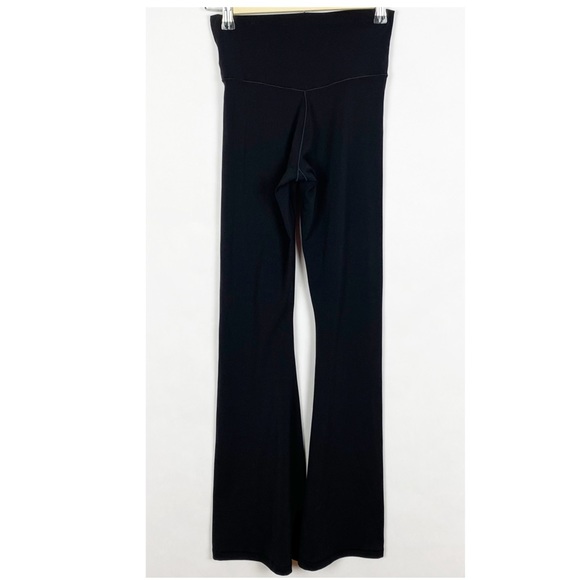 Aerie OFFLINE Real Me High Rise Crossover Flare Leggings Black Size M - Picture 7 of 11